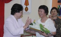 Eine Japanerin engagiert sich für Vietnam