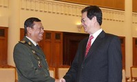 Premierminister trifft kambodschanischen General in Hanoi