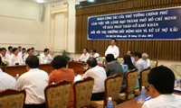 Premierminister berät Schwierigkeiten des Immobilienmarktes in Ho Chi Minh Stadt