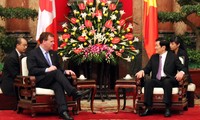 Staatspräsident Truong Tan Sang empfängt Politiker aus Kanada und Japan