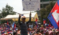 Oppositionspartei in Kambodscha fängt eine dreitägige Demonstration an