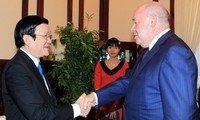 Staatspräsident Truong Tan Sang empfängt Sondergesandten des russischen Präsidenten