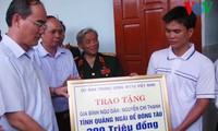 Vorsitzender der Vaterländischen Front Vietnams Nguyen Thien Nhan besucht Insel Ly Son