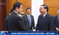 Leiter des Zentralpersonalkomitees To Huy Rua empfängt Japans Außenminister Fumio Kishida