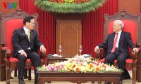 KPV-Generalsekretär Nguyen Phu Trong trifft Südkoreas Parlamentspräsident Chung Ui-wha
