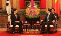 Staatspräsident Truong Tan Sang empfängt Südkoreas Verteidigungsminister Han Min-koo