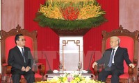 KPV-Generalsekretär Nguyen Phu Trong empfängt Laos Premierminister Thongsing Thammavong