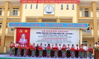 Einweihung der Oberschule Huong Son mit Spende von Rudolf Walther