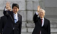 KPV-Generalsekretär und Japans Premierminister sprechen über Vietnam-Japan-Beziehungen