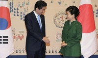 Südkorea und Japan führen Gipfeltreffen durch
