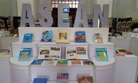 Ausstellung: ASEAN richtet sich nach einer friedlichen, stabilen und kooperativen Gemeinschaft