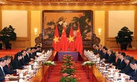 Premierminister Nguyen Xuan Phuc: Beziehungen zwischen Vietnam und China stetig entwickeln
