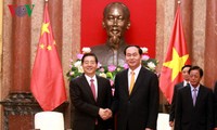 Staatspräsident Tran Dai Quang trifft Chinas Polizeiminister Guo Shengkun