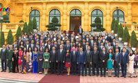 Staatspräsident Tran Dai Quang trifft Vertreter der Unternehmen mit nationalen Markenzeichen
