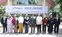 Feier zum 50. Gründungstag der ASEAN in Dhaka