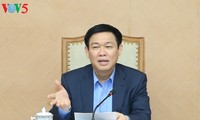 Vuong Dinh Hue leitet die Sitzung der Kommission für Verwaltung des staatlichen Kapitals