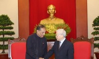 KPV-Generalsekretär Nguyen Phu Trong trifft Sri Lankas Parlamentspräsident Karu Jayasuriya
