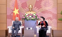 Parlamentspräsidentin trifft UN-Koordinator und Unicef-Vertreter in Vietnam