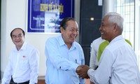 Vizepremierminister Truong Hoa Binh besucht Long An