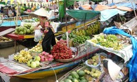 Einzigartige Kultur auf dem schwimmenden Markt im Südwesten Vietnams 