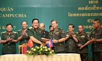 Verstärkung der Zusammenarbeit in Grenzschutz zwischen vietnamesischen und kambodschanischen Armeen