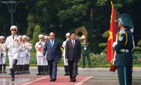 Premierminister Nguyen Xuan Phuc: Ein neues Kapitel in der Zusammenarbeit zwischen Vietnam und Laos eröffnet
