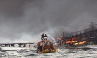 Südkoreas Präsident Moon Jae-in: Behörden sollen das Beste tun, um Opfer des verbrannten Fischerboots zu retten