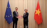 Vietnam überreicht der EU Noten über Ratifizierung von EVFTA und EVIPA durch das Parlament