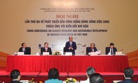 Premierminister Nguyen Xuan Phuc: Man soll einen „Dialog 2045” im Mekong-Delta veranstalten