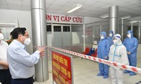 Premierminister Pham Minh Chinh überprüft die Behandlung von Covid-19-Patienten in Tay Ninh und Long An