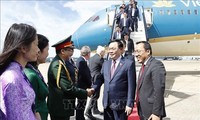 Parlamentspräsident Vuong Dinh Hue beginnt seinen Besuch in Großbritannien