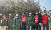 Vietnamesische Rettungskräfte finden mehr Erdbebenopfer in der Türkei