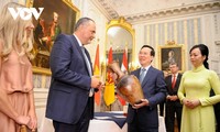 Staatspräsident Vo Van Thuong trifft Landeshauptmann von Burgenland Hans Peter Doskozil