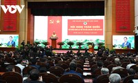 Premierminister Pham Minh Chinh nimmt an Konferenz zur Würdigung älterer Menschen mit gutem Geschäft teil
