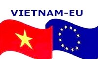 Ketua Dewan Eropa, Herman Van Rompuy melakukan kunjungan resmi ke Vietnam dari 31 Oktober 2012