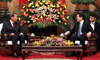 Presiden Vietnam Truong Tan Sang menerima Kepala Kantor Presiden RDR Laos