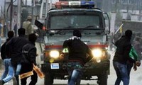India menghapuskan perintah jam malam di Kashmir
