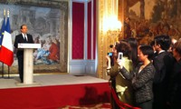 Presiden Perancis, Francois Hollande mengucapkan selamat Hari Raya Tet 2013