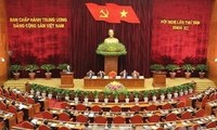 Hari kerja kedua Sidang pleno ke-8 Komite Sentral Partai Komunis Vietnam