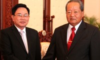 Deputi PM Laos menerima delegasi Inspektorat Pemerintah Vietnam