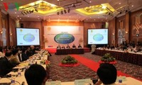 Vietnam beserta anggota-anggota APEC mendorong pertumbuhan dan konektivitas ekonomi di kawasan