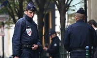 Perancis memburu penembak misterius