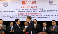 Vietnam dan Kerajaan Inggris bekerjasama di bidang energi atom demi perdamaian