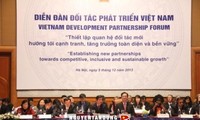 Vietnam menginginkan agar semua mitra kerjasama terus memberikan bantuan untuk berkembang secara cepat dan berkesinambungan