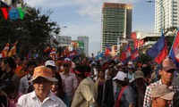 Demonstrasi yang paling besar telah berlangsung di Kamboja