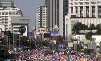 Thailand mengalami jalan buntu dalam cara melaksanakan reformasi politik.