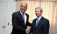 Presiden Haiti berharap supaya ada banyak badan usaha Vietnam melakukan investasi di Haiti