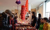 Diaspora Vietnam di Perancis menyambut Musim Semi
