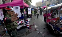 Ledakan besar di tempat demonstrasi di Ibukota Bangkok menimbulkan banyak korban