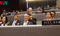 Ketua MN Vietnam, Nguyen Sinh Hung hadir dan membacakan pidato di depan Majelis Umum IPU 130